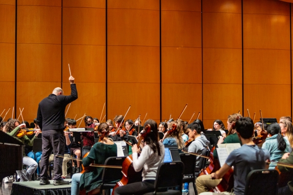 UW Symphony Orchestra in rehearsal with director David Alexander Rahbee (Photo: Mark Stone/UW Photography). 