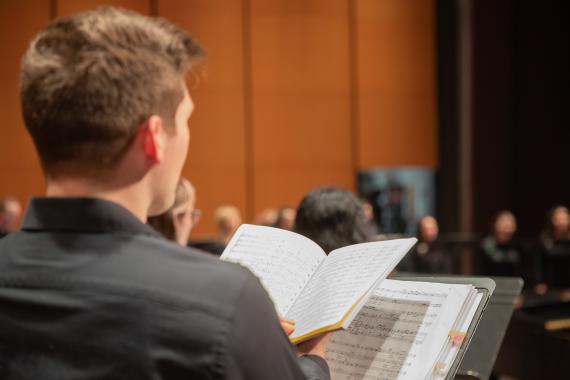 Chamber Singers in rehearsal (Photo: UW Photography)
