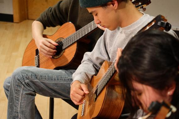 UW guitar students 