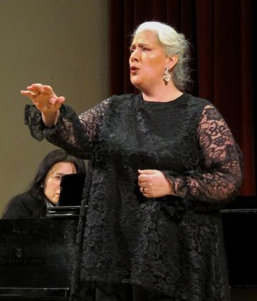 UW music students perform in quarterly Voice Division recitals (Photo: Cyan Duong). 