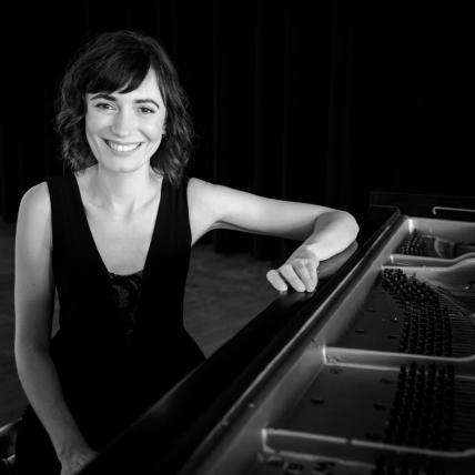 Pianist Cristina Valdes (Photo: Monica Frisell)
