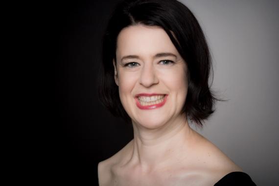 Violist/Composer Melia Watras (Photo: Michelle Smith-Lewis)