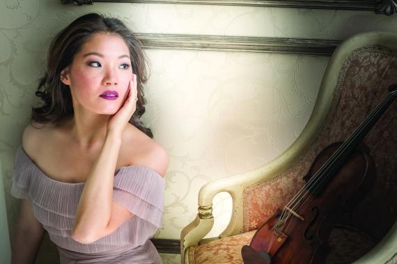 Violinist Rachel Lee Priday (Photo: Dario Acosta).