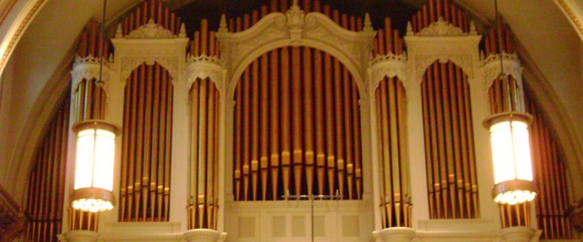 St. James Cathedral, Seattle - Hutchings Votey Organ (photo: Jim Cook)