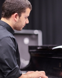 Jazz student pianist (Photo: Steve Korn). 
