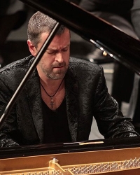 Pianist Artur Pizarro