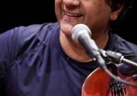 Ganesh Rajagopolan, Ethnomusicology Visiting Artist (Photo: Steve Korn). 