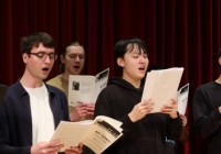 University Singers in rehearsal (Photo: Madelyn Harris). 