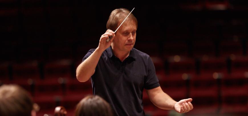 Ludovic Morlot conducts the University of Washington Symphony