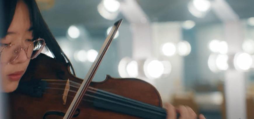 Student musician in UW Symphony