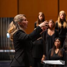 Giselle Wyers leads the University Chorale (Photo: UW Photography).