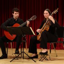 Guitar students of Michael Partington perform in quarterly studio recitals (Photo: Cyan Duong).
