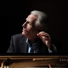 Craig Sheppard, piano